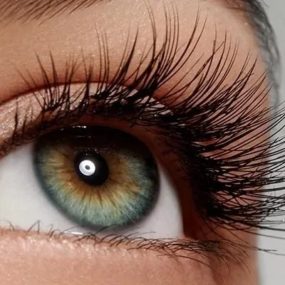 Take Care of Your Eyelashes Naturally